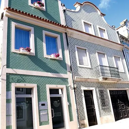 Casa Do Cais 4*