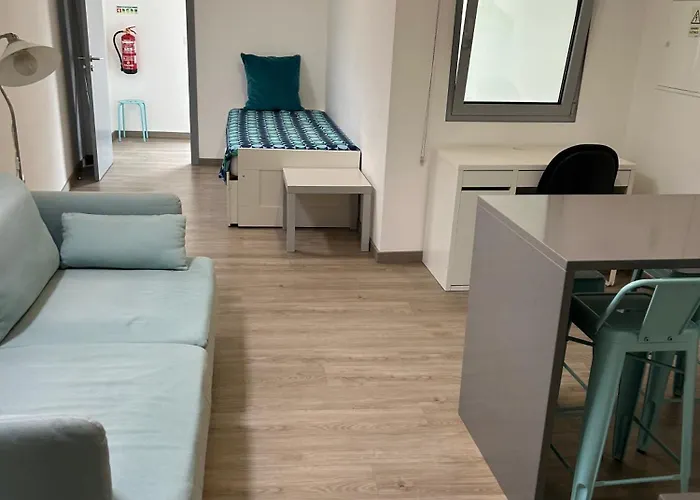 Casa Do Cais 4* אבאירו